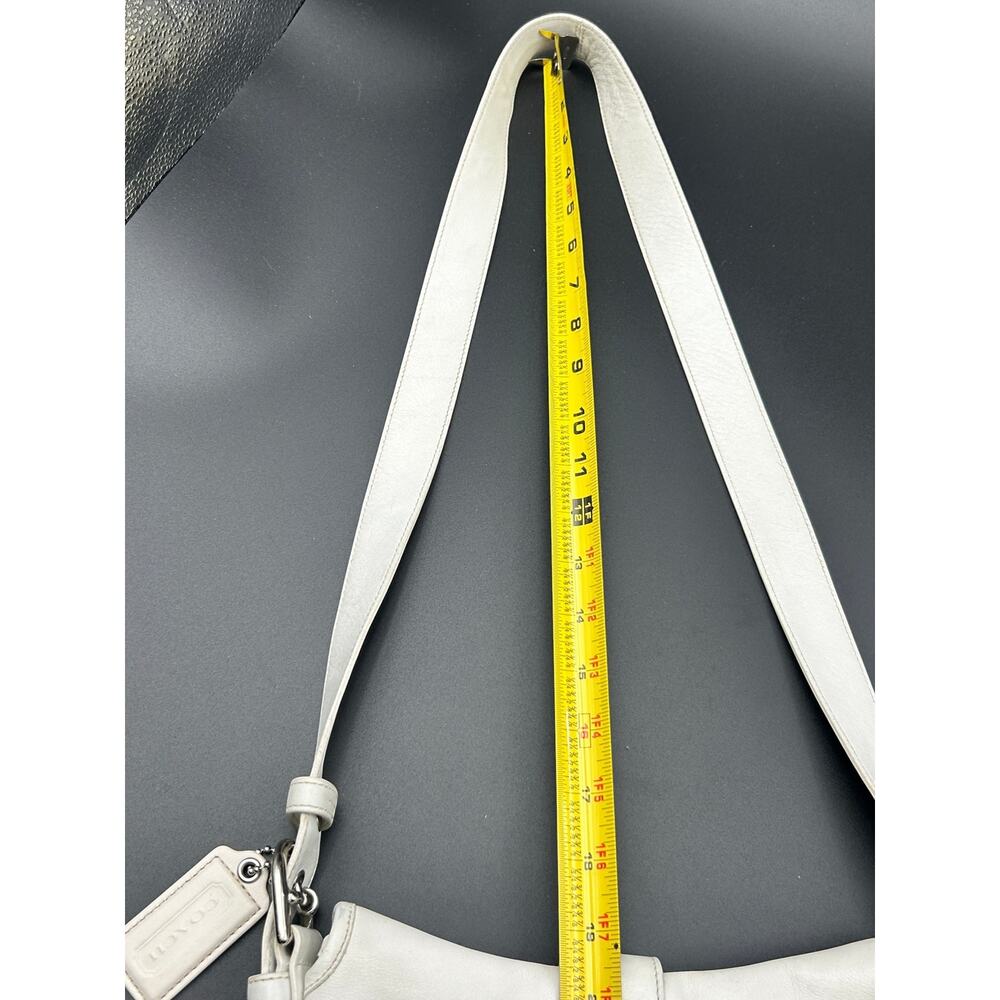 Vintage Coach Soho Duffle Crossbody Ivory Leather Y2K Bag COA L04D-9480 - Picture 6 of 11